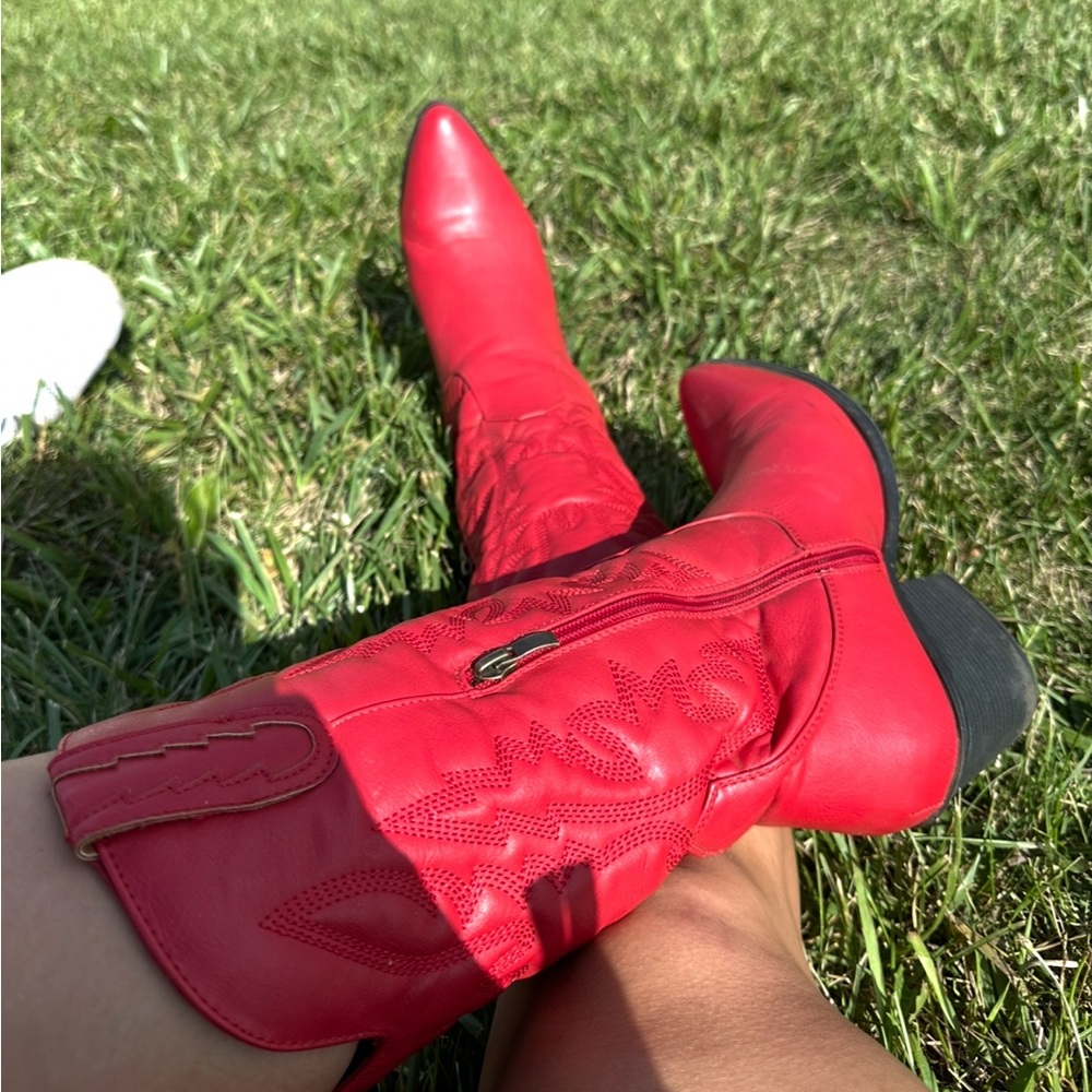 Amazon Red Heeled Boots Sleek Modern Design